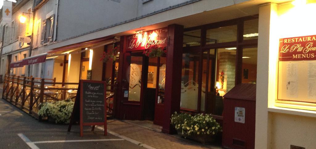 טונר Hotel Du Centre - Restaurant Le P'Tit Gourmet מראה חיצוני תמונה
